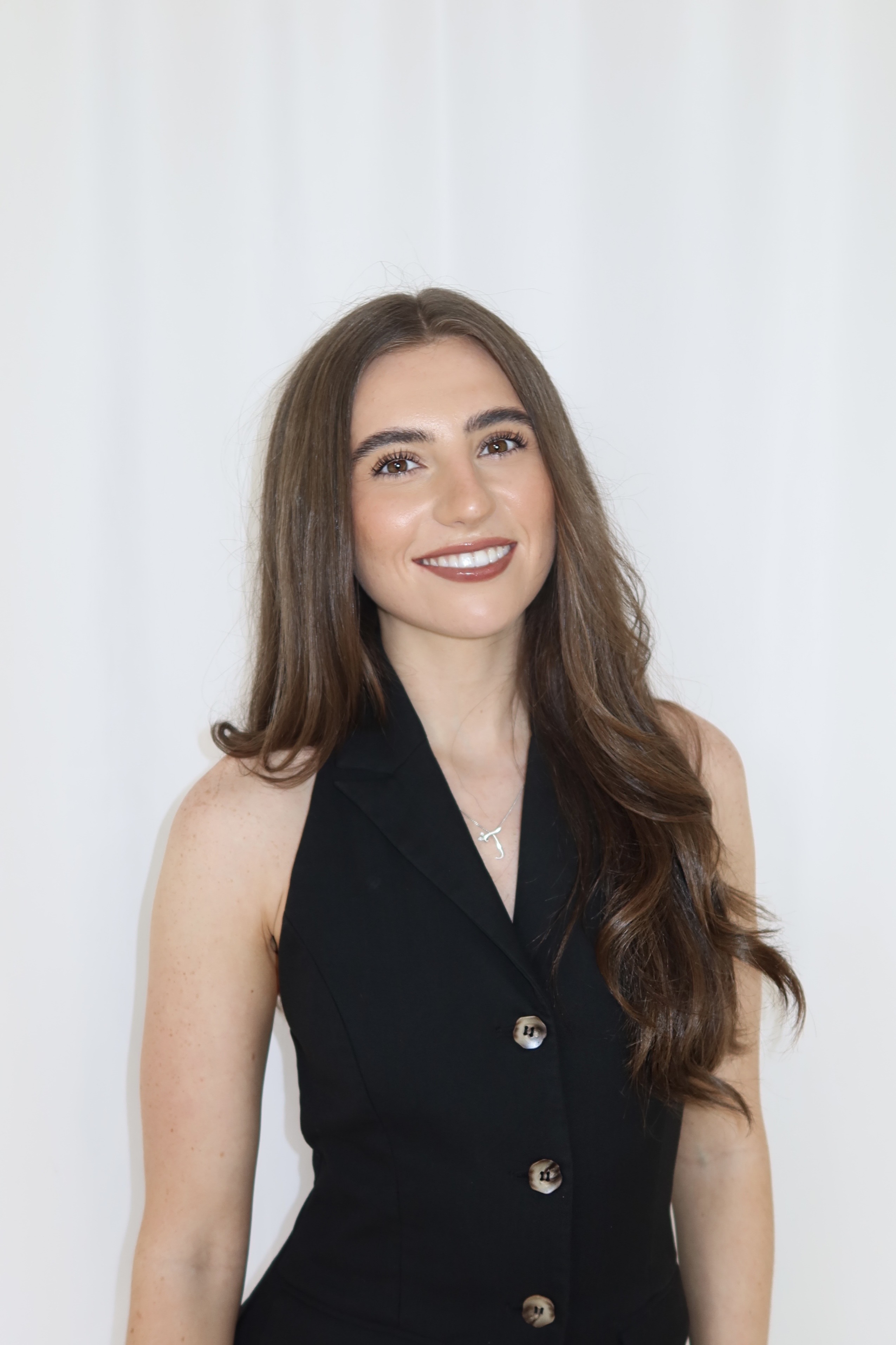 Jess, Social Media Executive